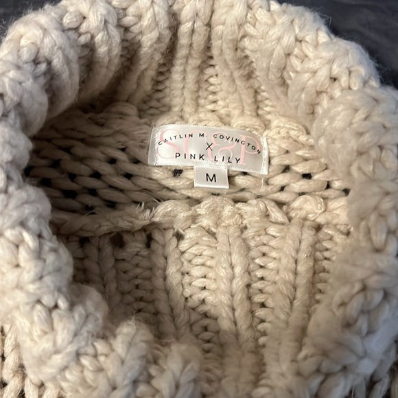 Caitlin Covington Chunky turtle neck sweater - Picture 5 of 6